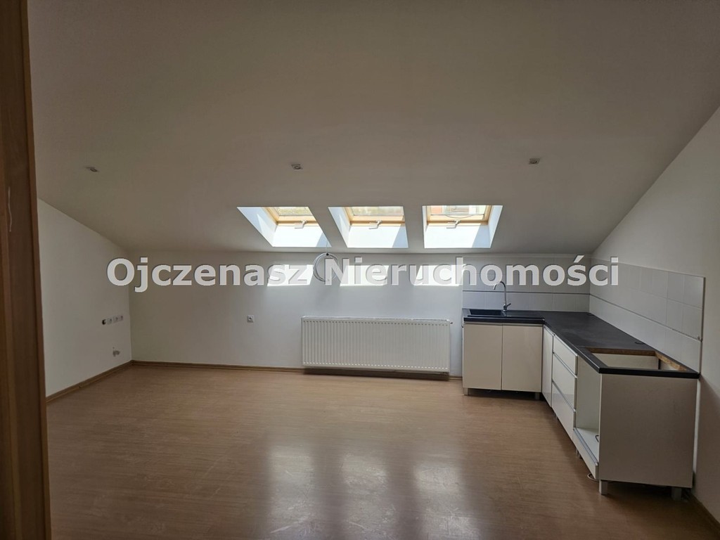 Komercyjne na sprzedaż, 290 m², 7 pomieszczeń Piła - Widok 2