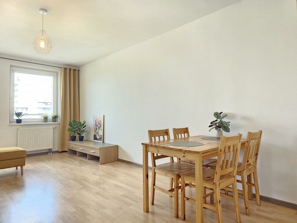 Sprzedam 2 pok mieszkanie z Balkonem - Widok 4