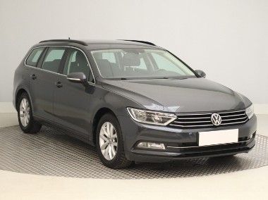 Volkswagen Passat B8 , 1. Właściciel, Automat, Navi, Klimatronic, Tempomat,-1