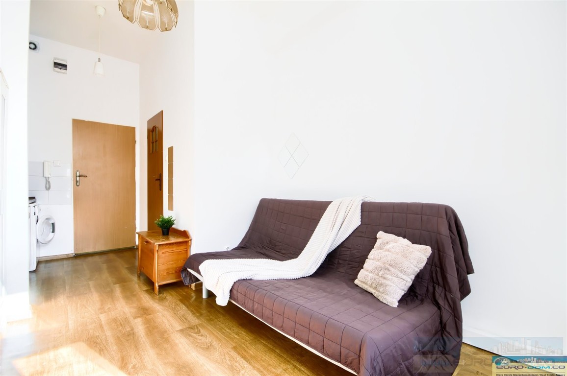 Kawalerka na wynajem, 21 m² Stare Miasto, Za Groblą
