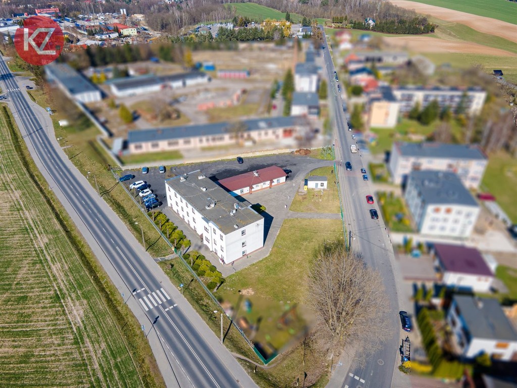 Nieruchomość komercyjna na sprzedaż. – pohled 2