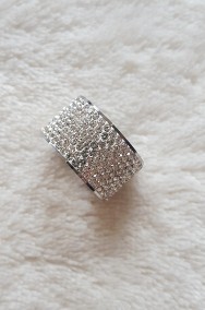 Duży szeroki pierścionek obrączka srebrny kolor białe cyrkonie-2