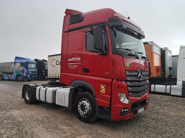 Mercedes-Benz actros-1