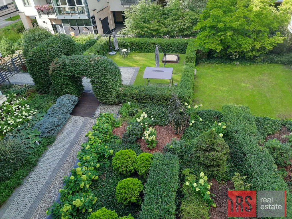 Perełka w apartamentowcu na Starym Żoliborzu
