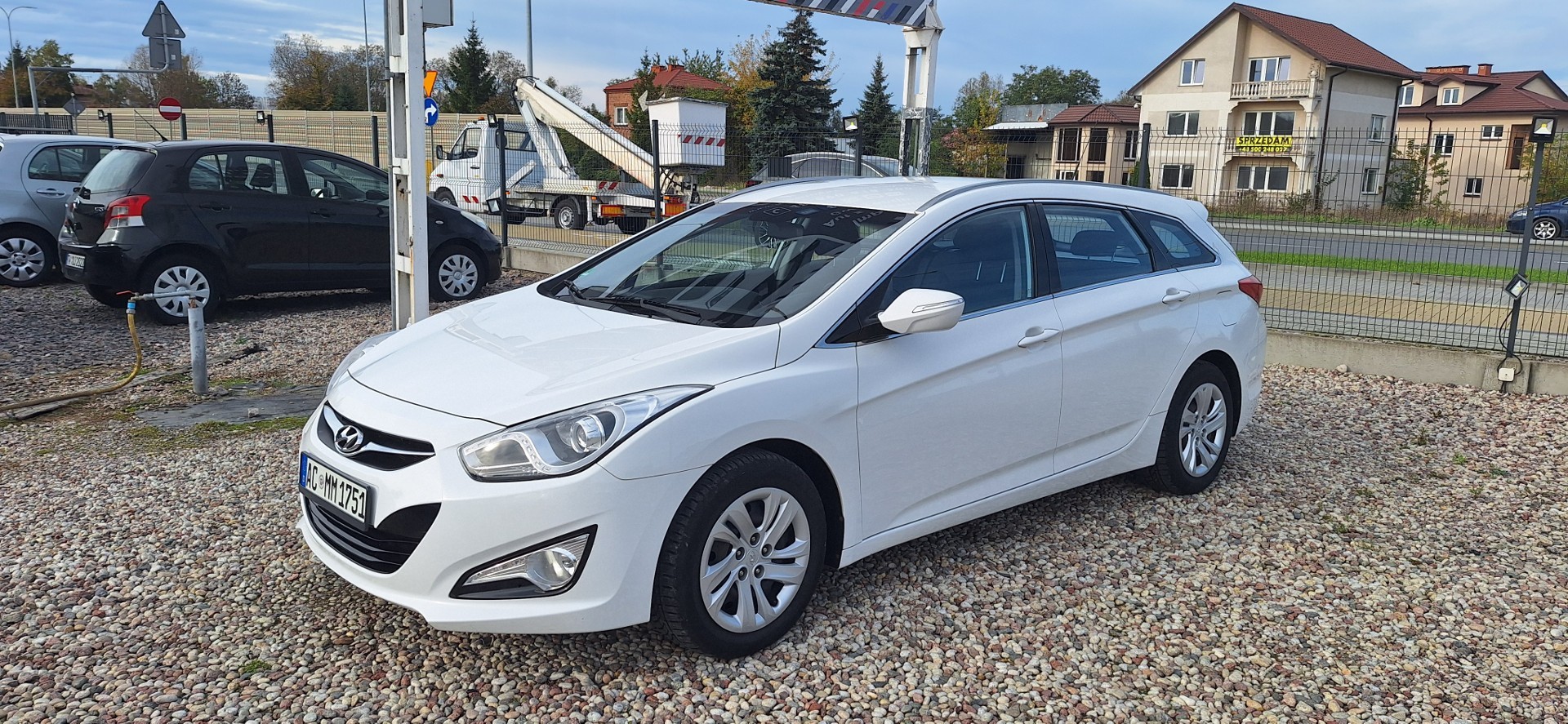 Hyundai i40 1.6 Benzyna LED Tempomat Niski przebieg