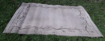 Dywan, 220x158 cm, szaro-bury, obszyty, używany,