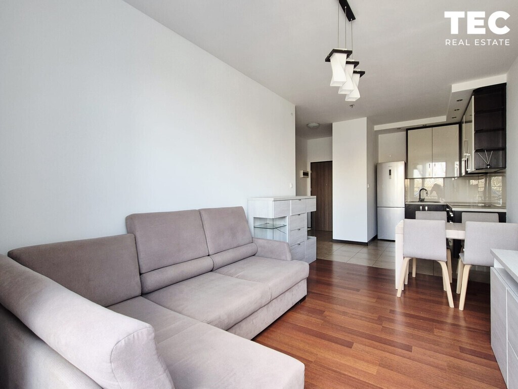 Duży balkon, zieleń za oknem, dostępne, wyposażone - Widok 5