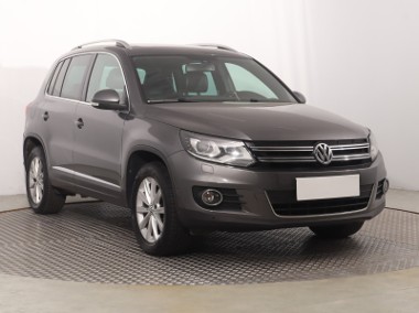 Volkswagen Tiguan , DSG, Skóra, Navi, Xenon, Bi-Xenon, Klimatronic, Tempomat,-1