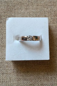 Nowy pierścionek obrączka srebrny kolor biała cyrkonia prosty-2
