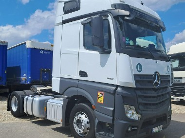 Mercedes-Benz Actros-1