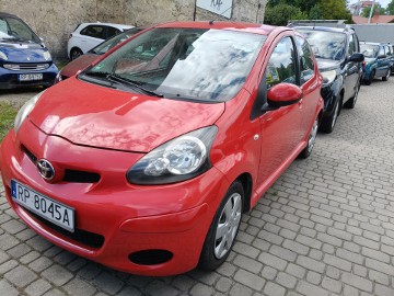 Toyota aygo benzyna 5 drzwiowa