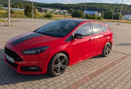 Ford Focus 2.0 EcoBoost ST mit Leder-Exclusiv-Paket