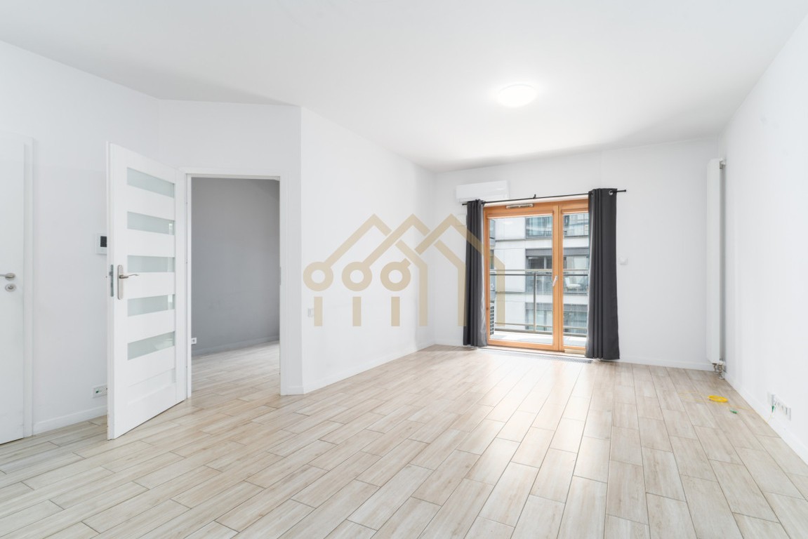Mennica Residence – 2 pokoje z balkonem, 41 m²
