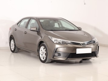 Toyota Corolla XI , Salon Polska, Klimatronic