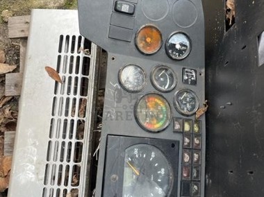 Setra deska rozdzielacz liczniki-1