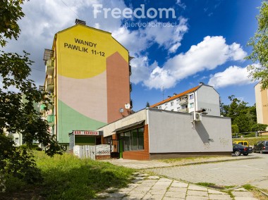 Budynek usługowy, działka, lokal w centrum osiedla-1