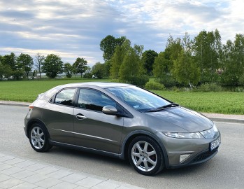 Honda Civic ufo - 1,8 vtec benzyna 2006 rok