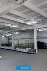 Magazyn 800 m2 z rampą i biurem, parking-2