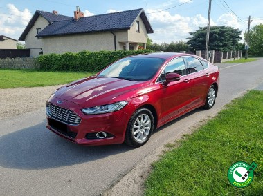 Ford Mondeo VIII 2.0TDCI Titanium / Ruby red / Kamera / 2xPDC / Super Stan / Serwis A-1