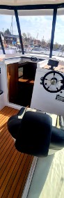 Wynajem łodzi motorowej bez patentu Hauseboat Mikołajki na Mazurach -4