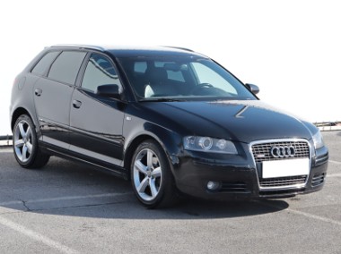 Audi A3 II (8P) , Xenon, Klimatronic, Tempomat, Parktronic,ALU-1