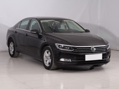 Volkswagen Passat B8 , Salon Polska, Serwis ASO, Navi, Xenon, Bi-Xenon,-1