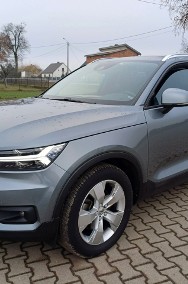 Volvo XC40 Momentum 4x4 Pełne wyposażenie Bezwypadkowy-2