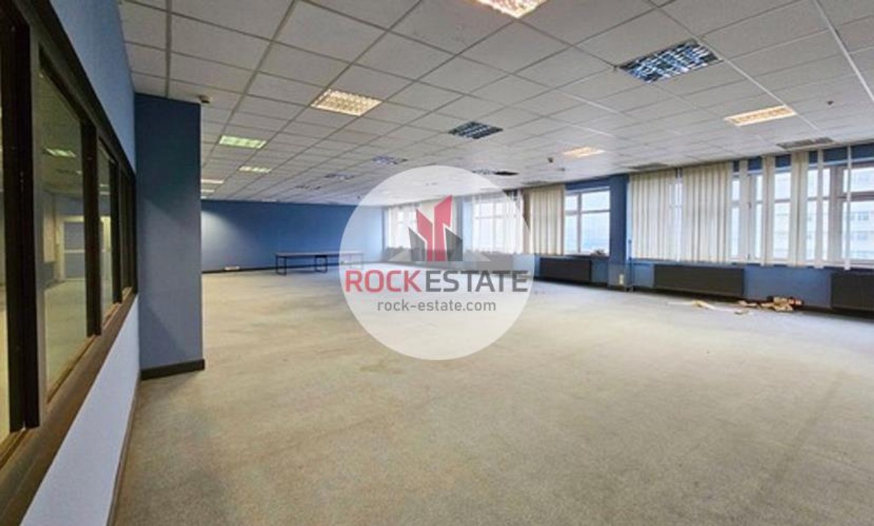 Magazyn 3000 m² na Pradze Północ - 0% prowizji - Widok 4