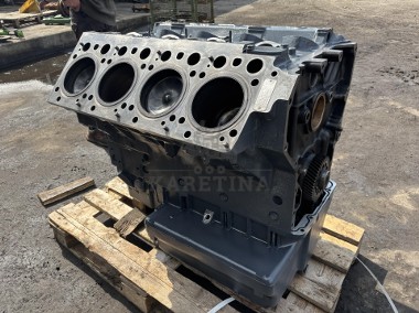 Claas Mercedes OM502LA 942.992 390kW słupek silnika-1