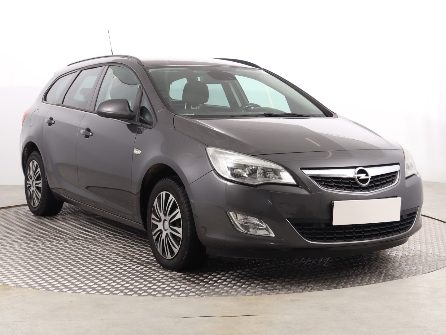 Opel Astra J , Klima, Tempomat, Parktronic, Podgrzewane siedzienia