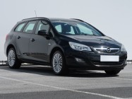Opel Astra J , Klimatronic, Tempomat, Podgrzewane siedzienia