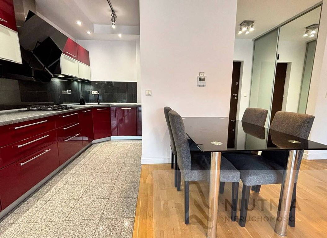 Jasny apartament z dużym balkonem i garażem-Włochy - Widok 5