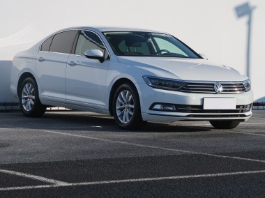 Volkswagen Passat B8 , Salon Polska, Serwis ASO, Navi, Klimatronic, Tempomat,-1