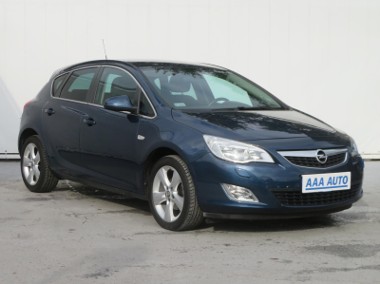 Opel Astra J , Klimatronic, Tempomat, Parktronic, Podgrzewane siedzienia,-1