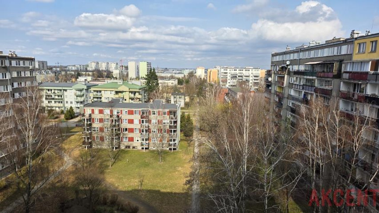 Os. Staszica -przestronne dwupokojowe mieszkanie - Więcej