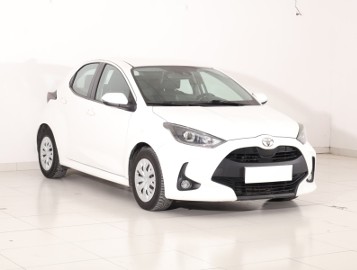 Toyota Yaris IV , Salon Polska, Klima, Tempomat