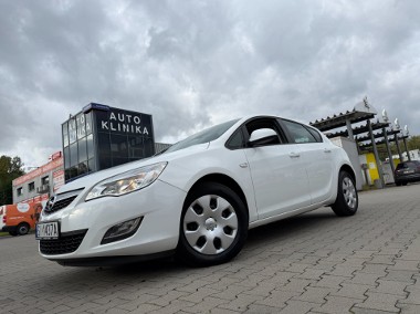 Opel Astra J-1