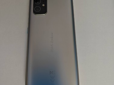 Były flagowiec - kompaktowy Asus Zenfone 8, zadbany, wersja 8/256 GB-1