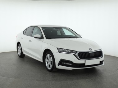 Skoda Octavia IV , Salon Polska, Serwis ASO, Klimatronic, Tempomat, Parktronic-1