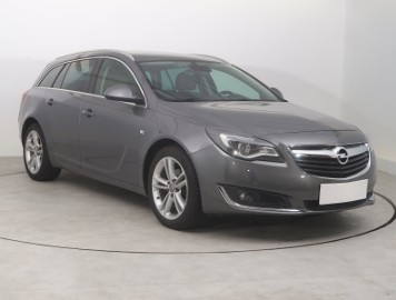 Opel Insignia , Skóra, Navi, Xenon, Klimatronic, Tempomat, Parktronic