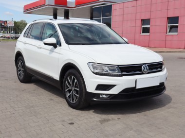 Volkswagen Tiguan , Salon Polska, DSG, Navi, Klimatronic, Tempomat, Parktronic,-1
