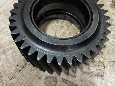 New Holland T8 Case Magnum - koło zębate pośrednie 302554A1-1