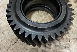 New Holland T8 Case Magnum - koło zębate pośrednie 302554A1