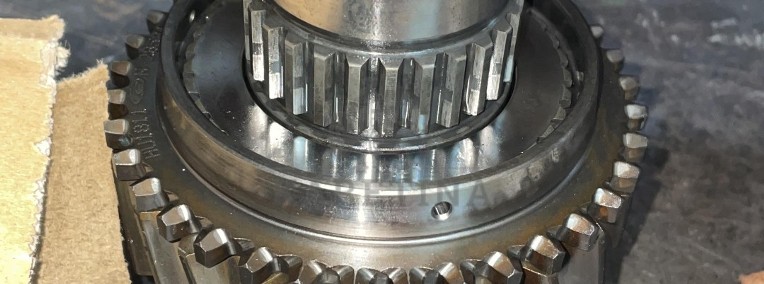 Fendt Vario ML160 - wałek skrzyni biegów-1