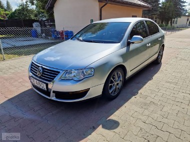 1.6 benzyna! Sedan! Dobry stan! Możliwa zamiana!-1