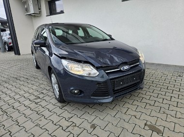 Ford Focus III 1.6Tdci * klima *-1