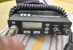 CB Radio z anteną.