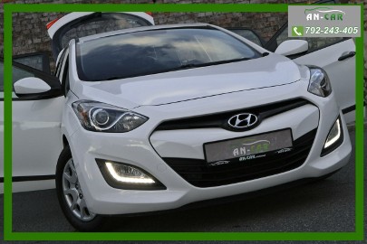 Hyundai i30 II -20-lecie Hyundai-Lampy LED-Czujniki Parkowania-Serwis-1 Właściciel