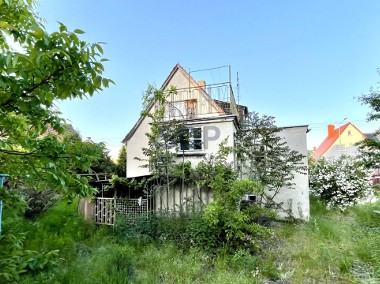 Wolnostojący dom do remontu na Muchoborze Małym-2