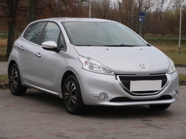 Peugeot 208 , Salon Polska, Klima, Tempomat-1